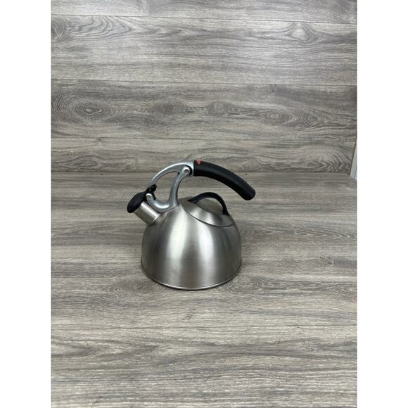 OXO Uplift Tea Kettle 18/8 Stainless Steel 2qt/1.9L Good Grips Uplift Stovetop - Picture 1 of 8